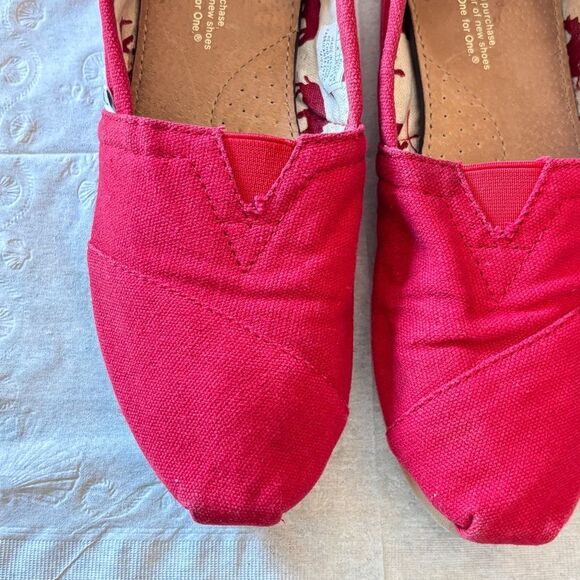 Toms | Women’s Cherry Red Alpargata Style Comfy Canvas Slipper Shoes - Picture 9 of 12